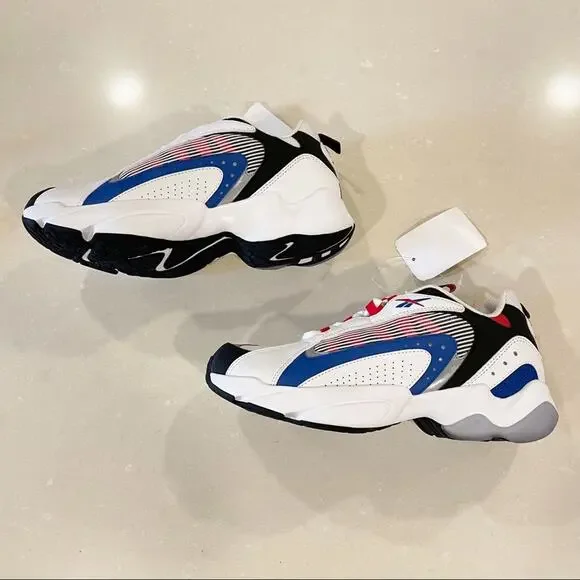 NWT Reebok Royal Pervader Athletic Shoes Sneakers White Red Blue 9